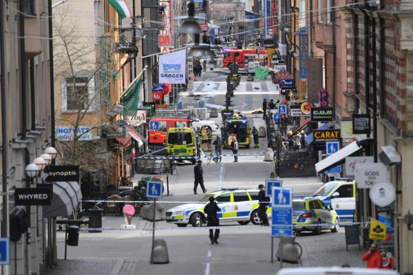 Attentat de Stockholm : Le suspect a tenté de faire exploser une bombe (