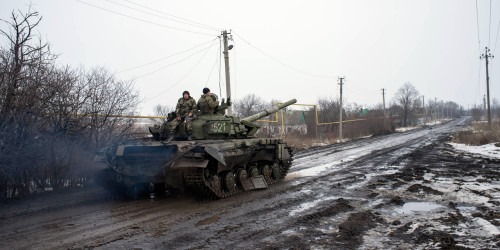 Ukraine: 2 378 soldats ukrainiens et 138 enfants tués depuis le début du conflit dans l'Est du pays