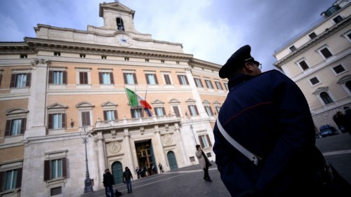 Italie : émergence d'un nouvel axe entre les partis antisystème