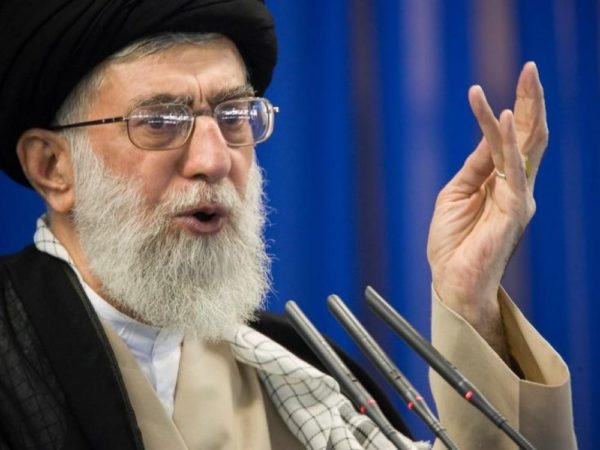 L'Iran qualifie de "criminelles" les frappes militaires occidentales contre la Syrie