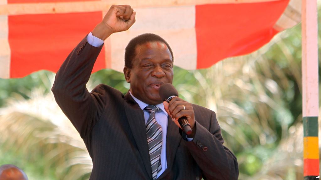 Zimbabwe: Emmerson Mnangagwa en tête de la présidentielle