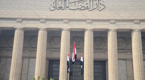 Egypte: 88 personnes, dont le guide suprême des "frères musulmans", condamnées à perpétuité