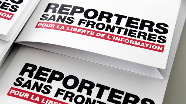 Algérie: deux journalistes jugés le 8 novembre pour diffamation