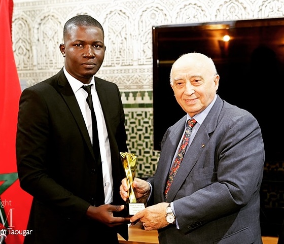Gabriel Banon reçoit le Trophée de l'Africanité