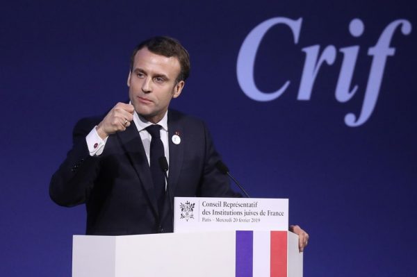 Emmanuel Macron au dîner du Crif: Il y a "une résurgence de l'antisémitisme"