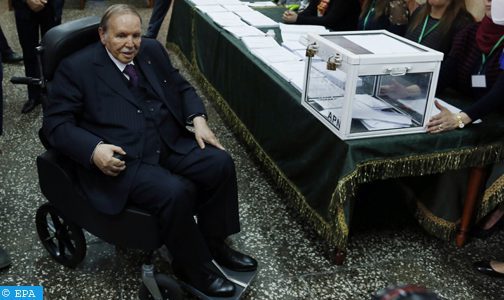 Le président Bouteflika annonce sa candidature officielle pour un cinquième mandat présidentiel