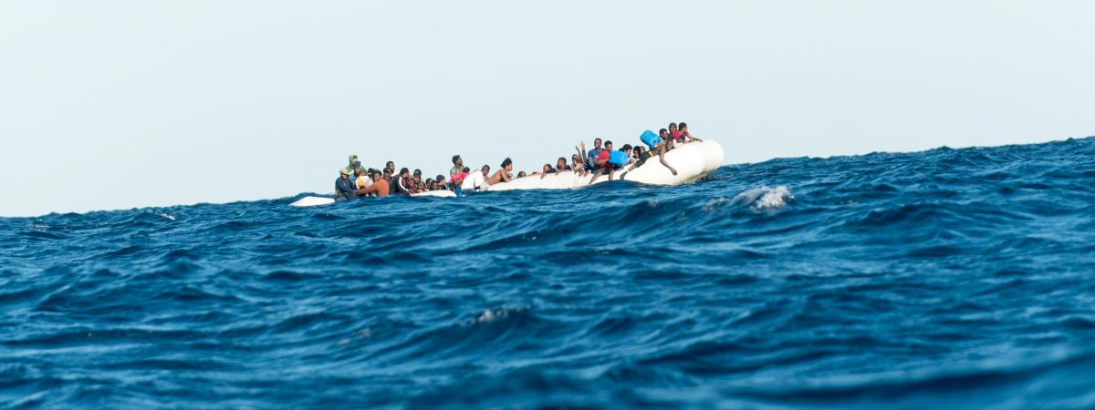 Plus de 380 immigrés clandestins ont été sauvés au large des côtes de la Libye.