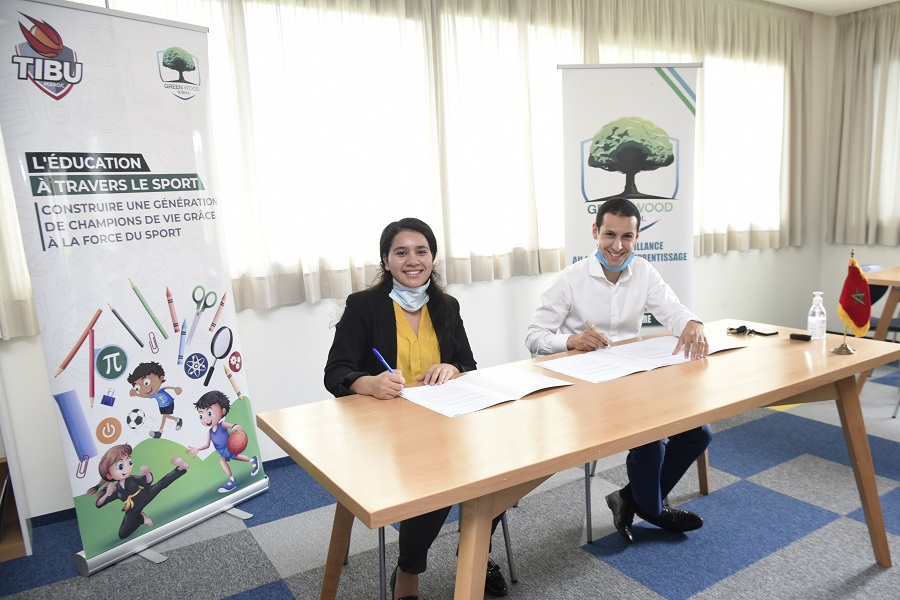 Signature de partenariat entre Ghita Chafik et Ismail Amzil