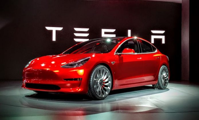 Le constructeur de voitures électriques Tesla vaut désormais plus que