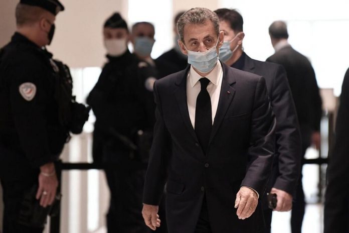 Procès de Sarkozy : deux ans de prison ferme requis par le PNF