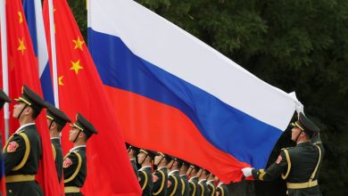 Drapeaux russe et chinois