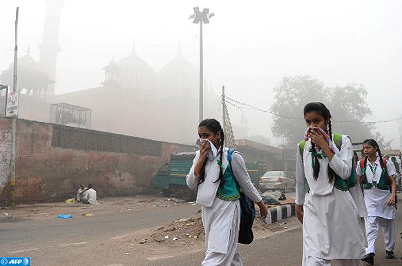 Pollution kills 2.4 million people in India in one year