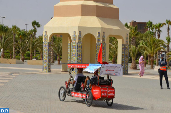 Laayoune-Dubai-en-quadricycle-solaire-le-defi-ecolo-de-deux-aventuriers-marocains