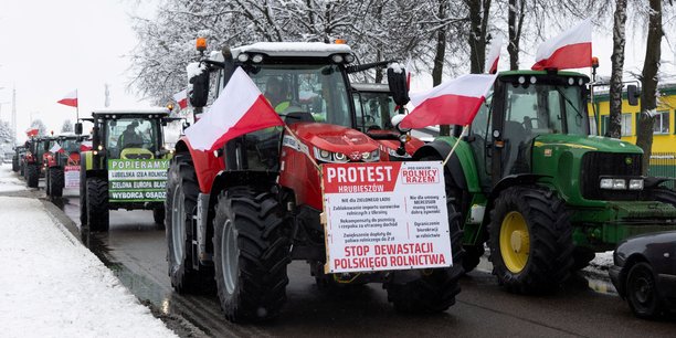 Farmers unblocked border crossings with Ukraine
