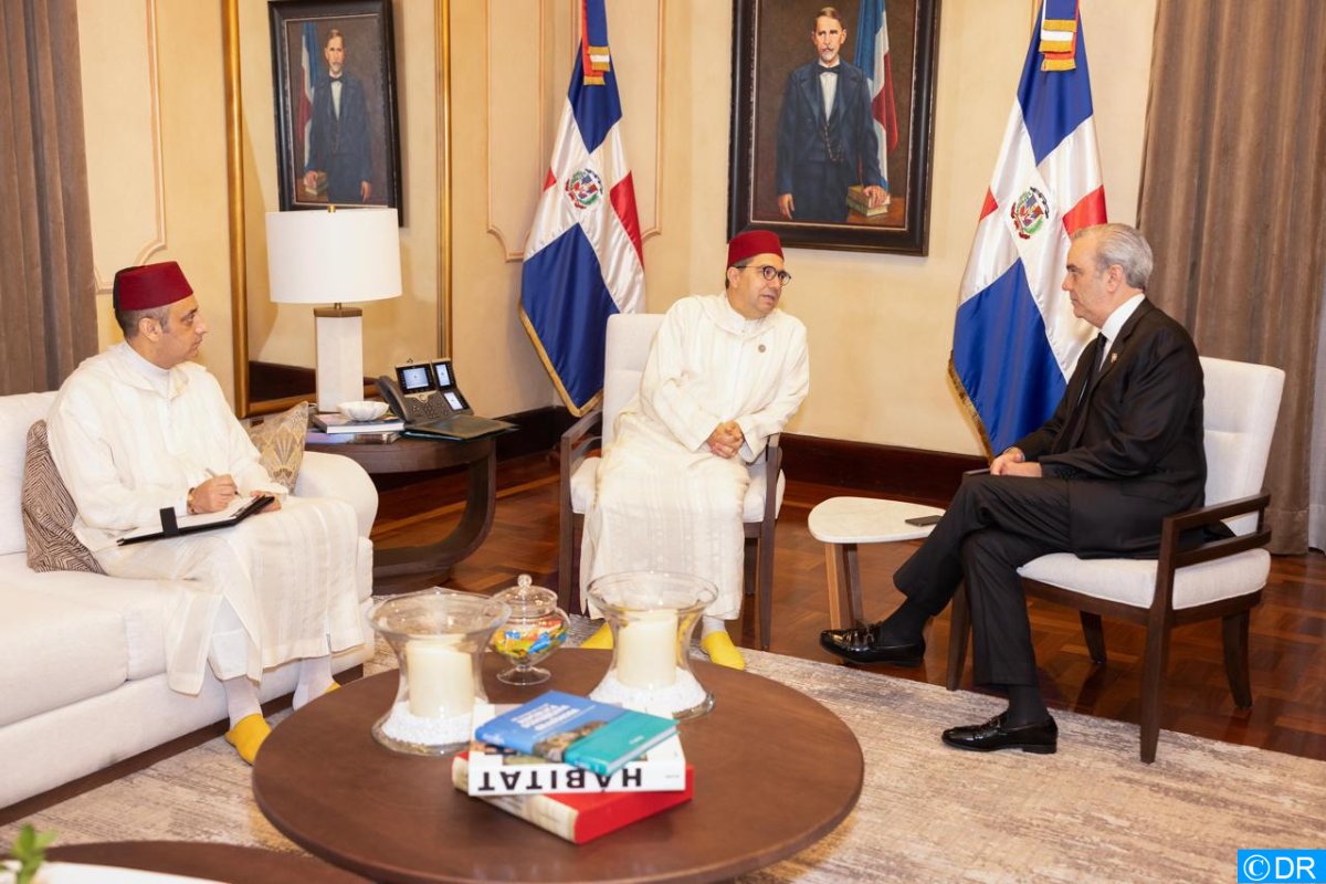 Le président de la République dominicaine transmet à SM le Roi le soutien de son pays à la souveraineté du Maroc sur le Sahara et son intention d’ouvrir un consulat à Dakhla