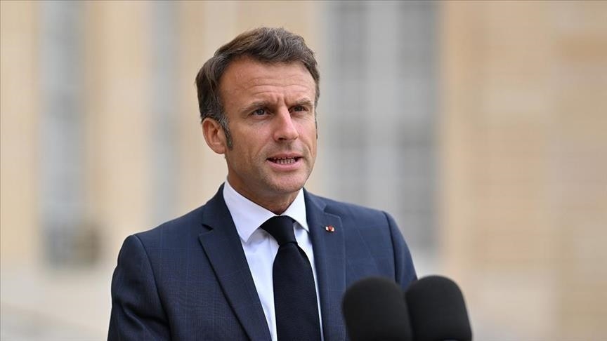 Choix d’un Premier ministre en France : Emmanuel Macron assure œuvrer à aboutir rapidement à une solution