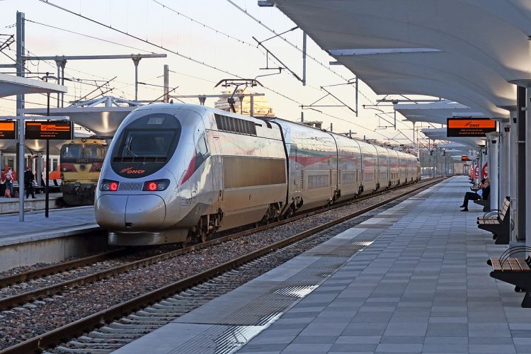 Le Figaro vante les multiples avantages de voyager en train au Maroc