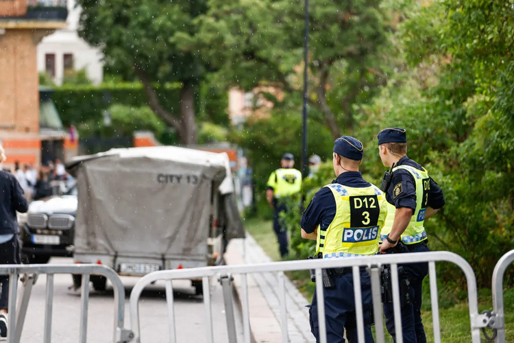 Suède: deux profanateurs de Coran inculpés pour incitation à la haine