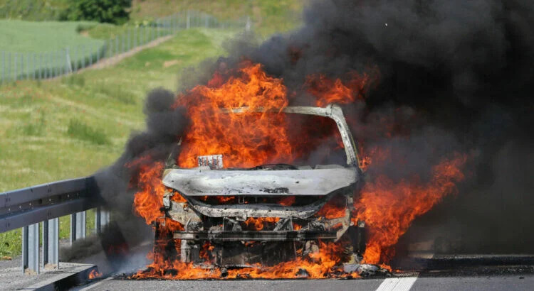 Le président coréen appelle à des mesures urgentes face aux incendies de véhicules électriques