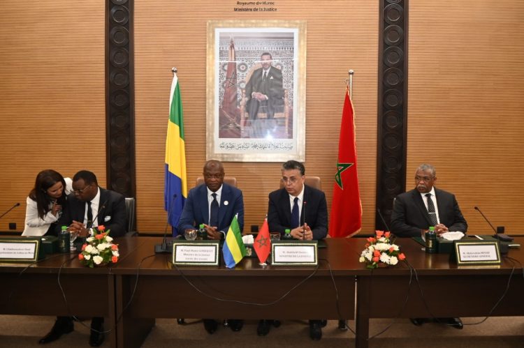 Maroc-Gabon: Signature à Rabat d’un protocole d’accord dans le domaine de la justice