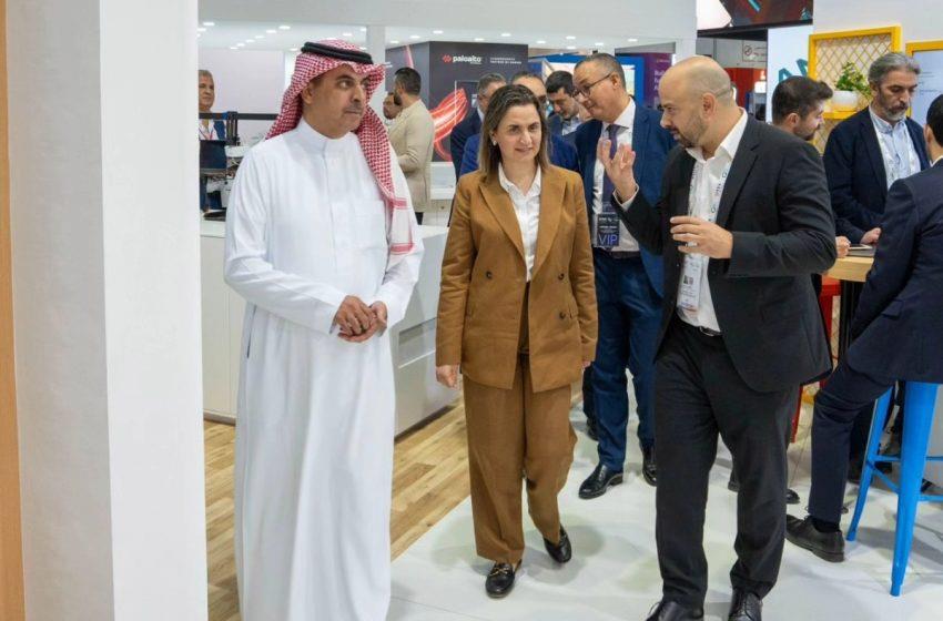 GITEX Global: Ghita Mezzour s’entretient avec le directeur général du Département de l’économie et du tourisme de Dubaï